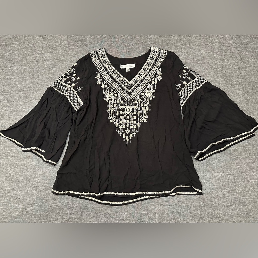 CHELSEA & THEODORE Bell Sleeve Top